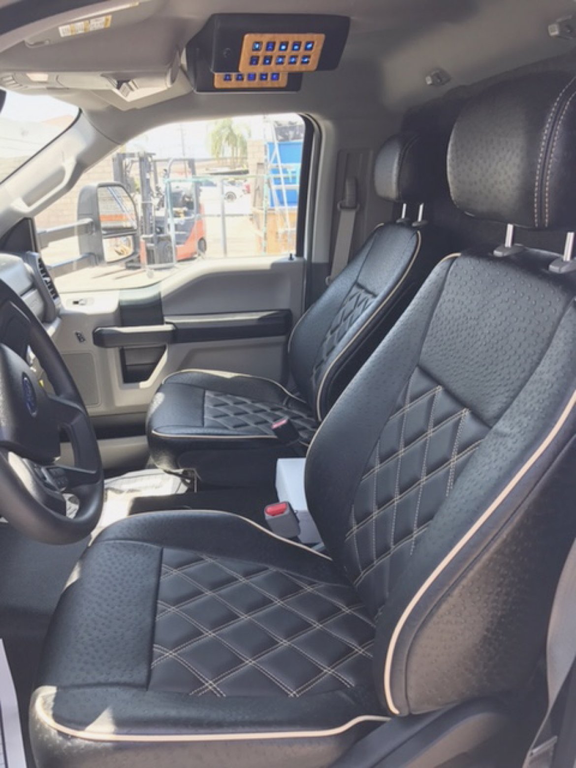 Photo of Limo Bus for sale: 2017 Ford F-550X 37&quot; by Tiffany Coach