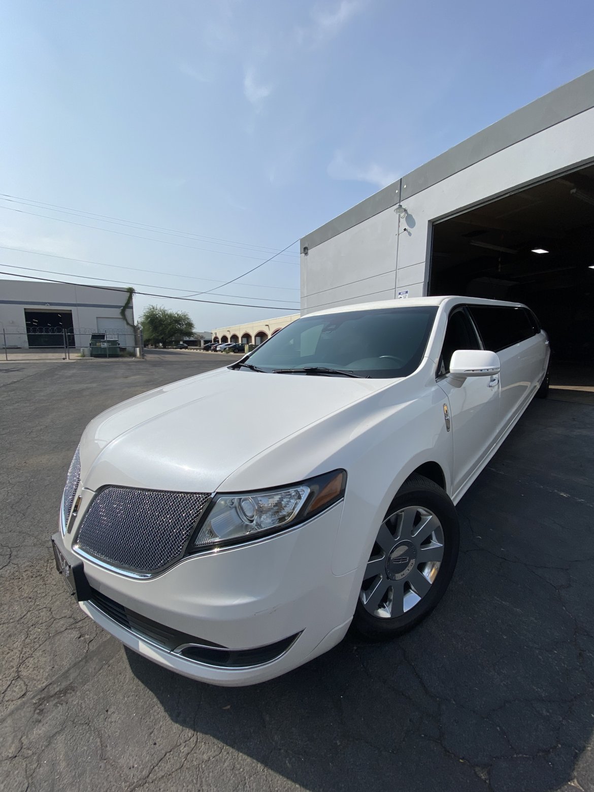 Limousine for Sale in Tucson, AZ - Photo 10