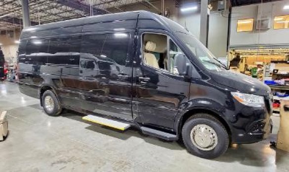 2020 Mercedes-Benz 3500 170" Extended Sprinter for Sale in Oaklyn, NJ - Photo 3