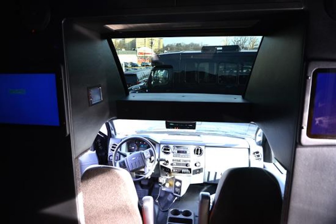 Executive Shuttle for Sale in Clinton, MD - Photo 11