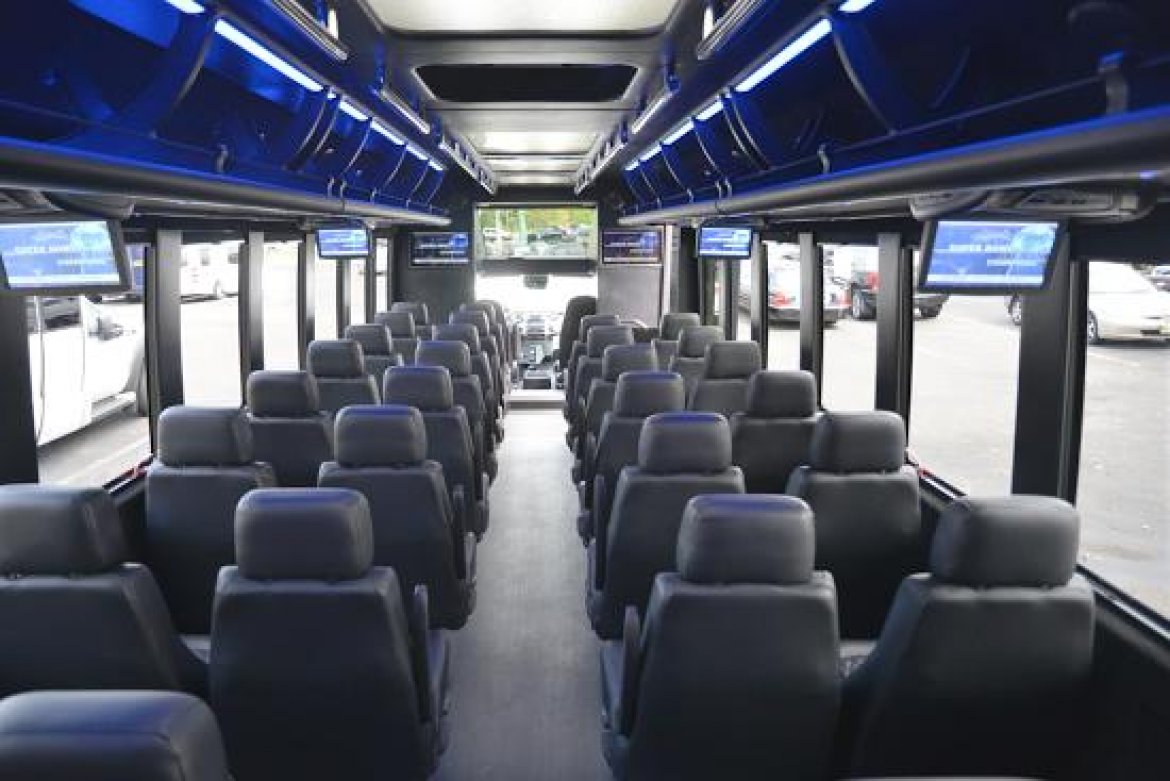 Executive Shuttle for Sale in Clinton, MD - Photo 13