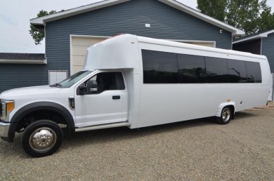 2017 Ford F550 Limo Bus for Sale in North East, Pennsylvania, US - Photo 4