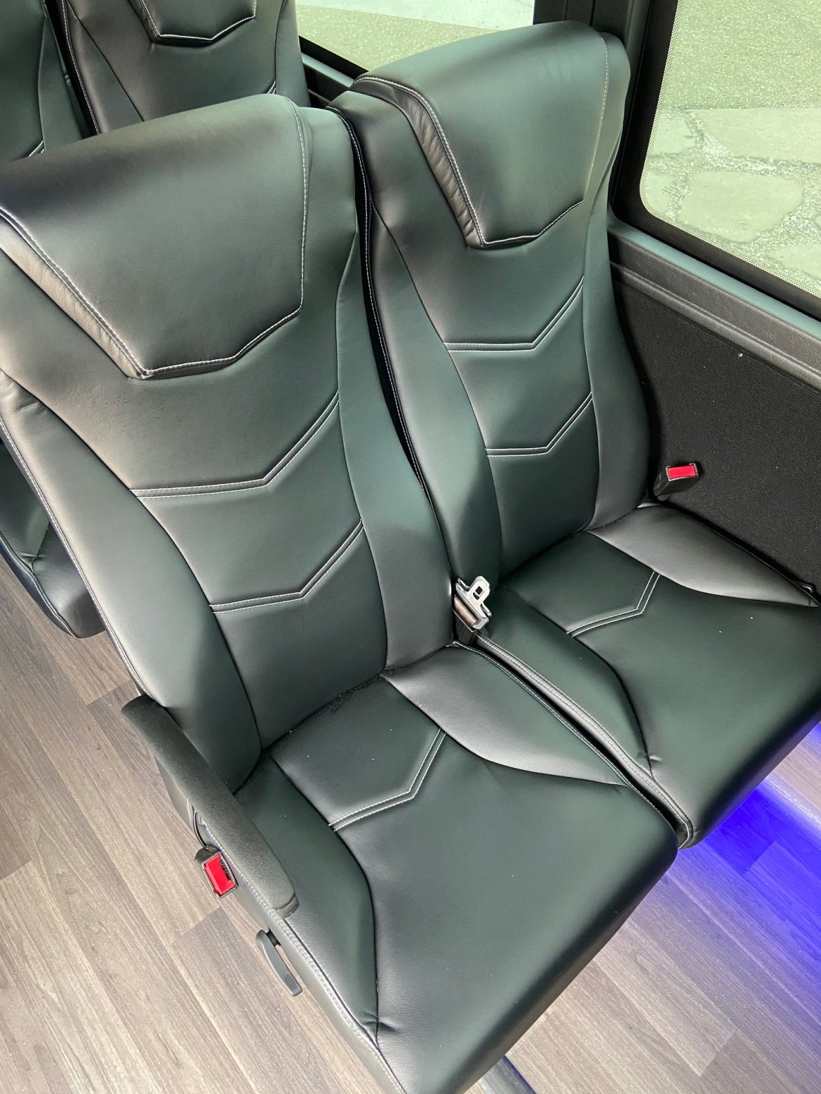 Executive Shuttle for Sale in Erie, PA - Photo 16