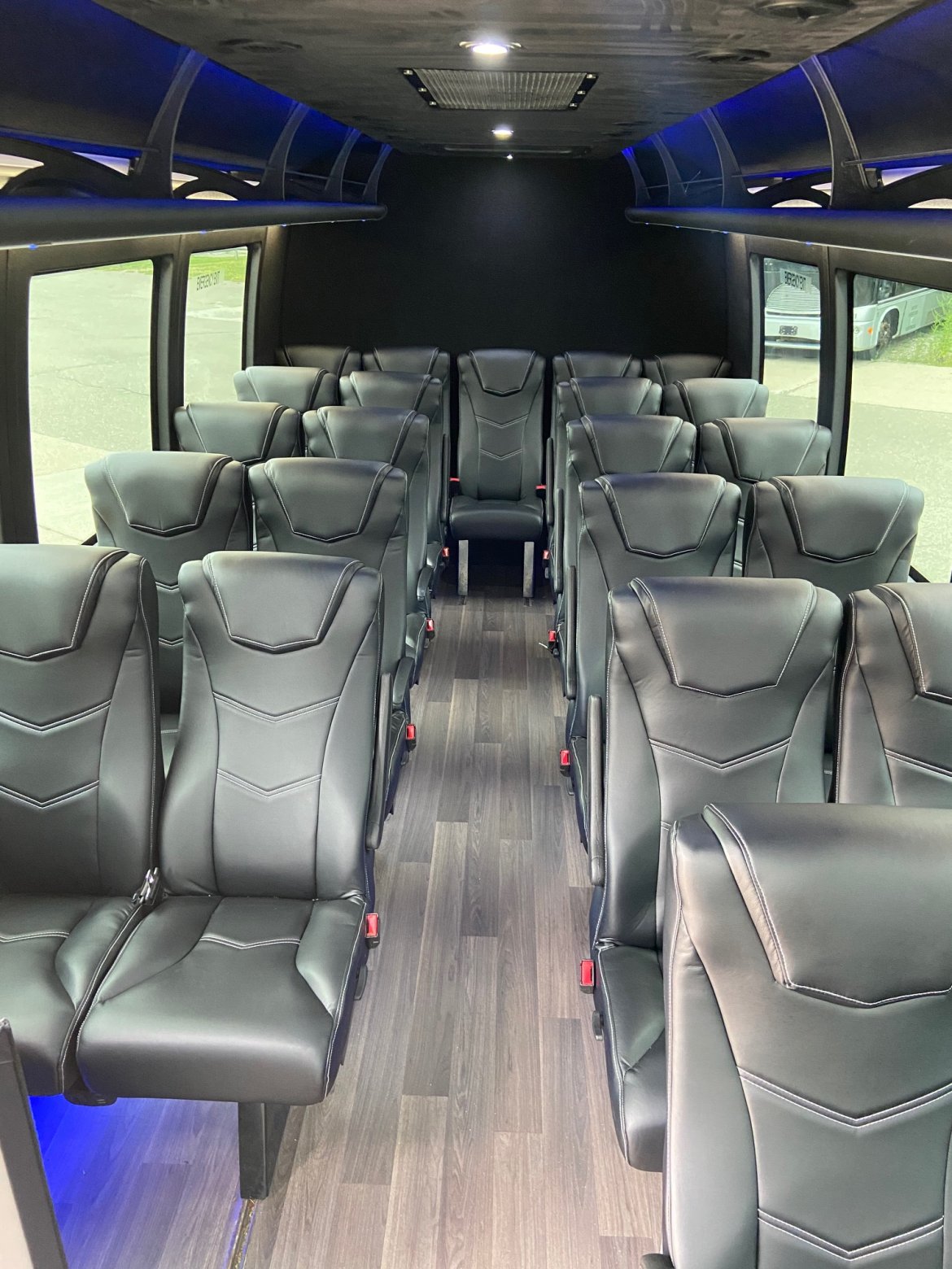 Executive Shuttle for Sale in Erie, PA - Photo 17