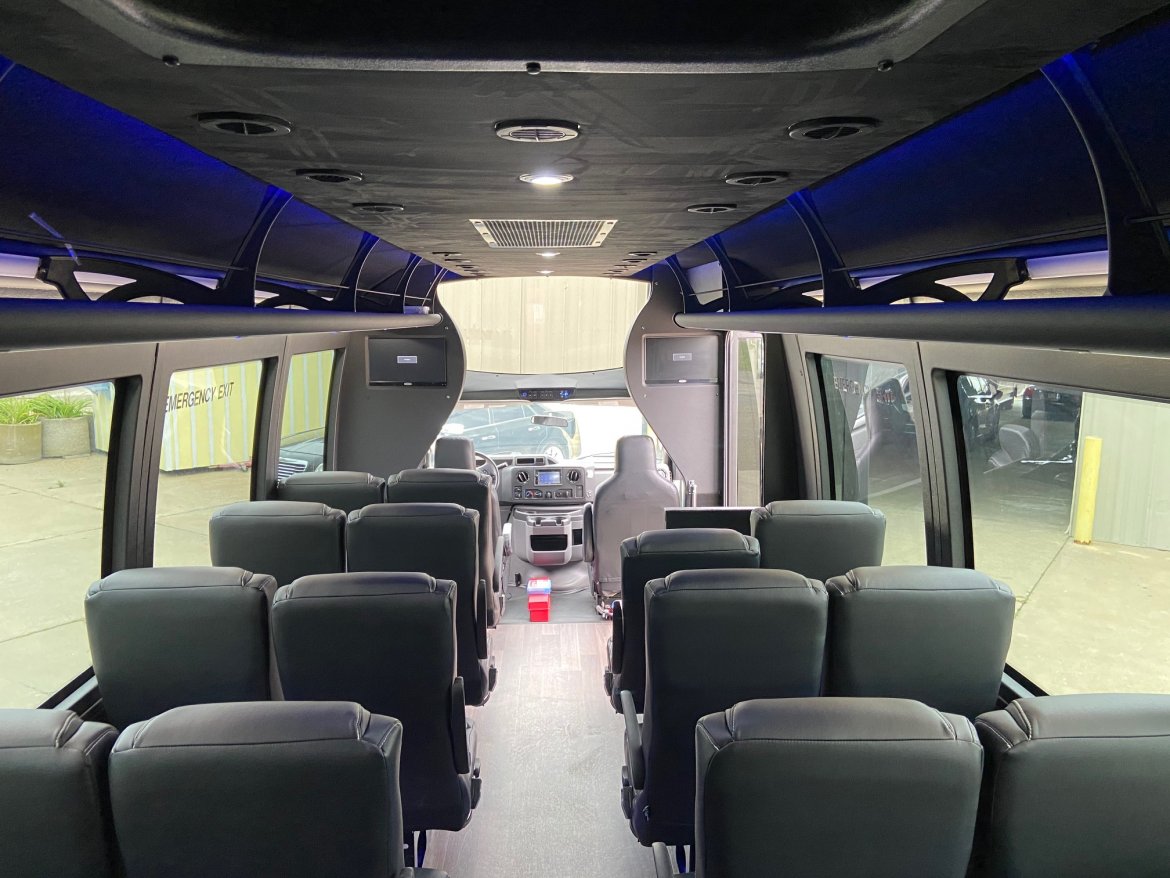 Executive Shuttle for Sale in Erie, PA - Photo 21
