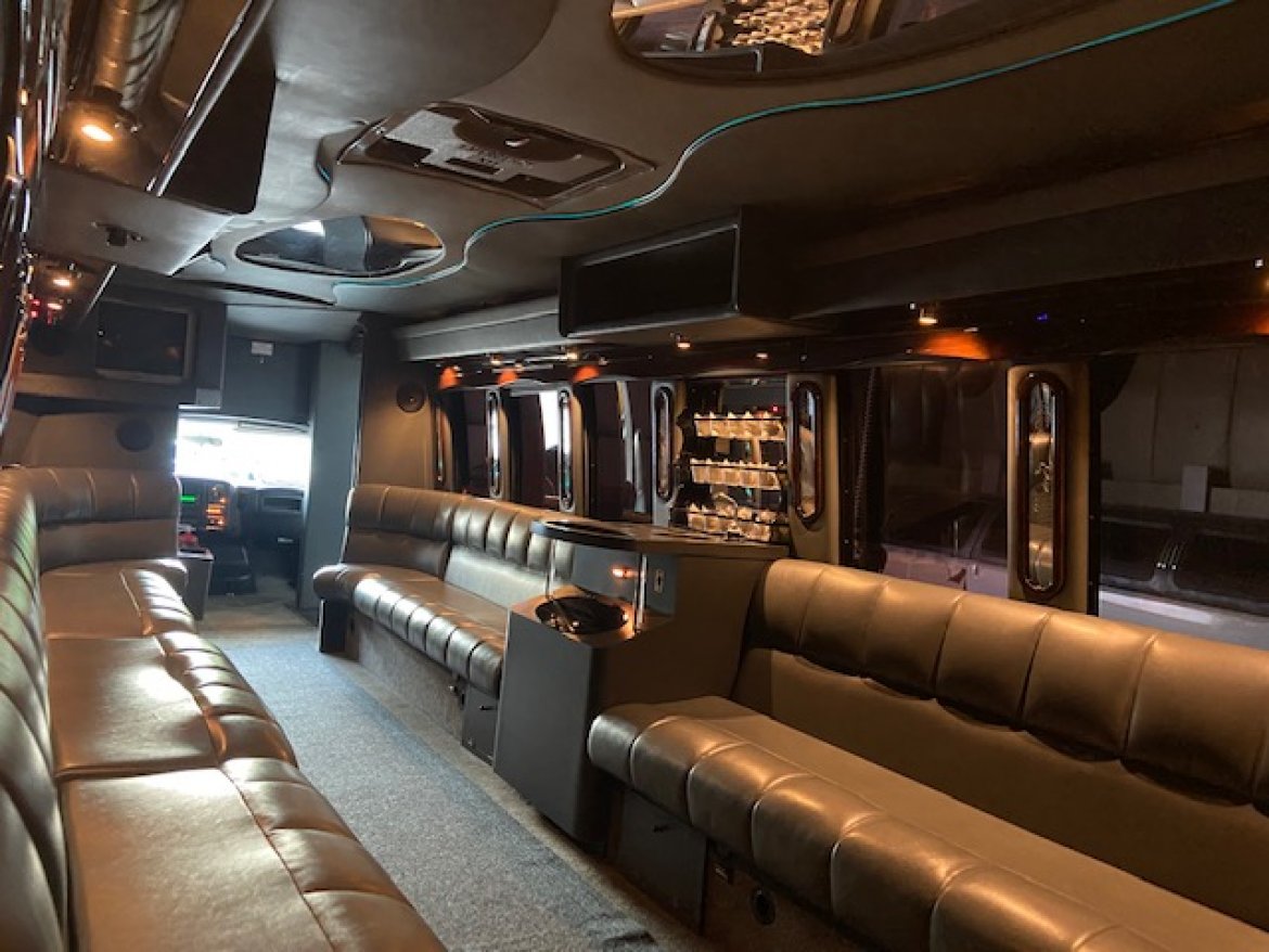 Limo Bus for Sale in Erie, PA - Photo 5