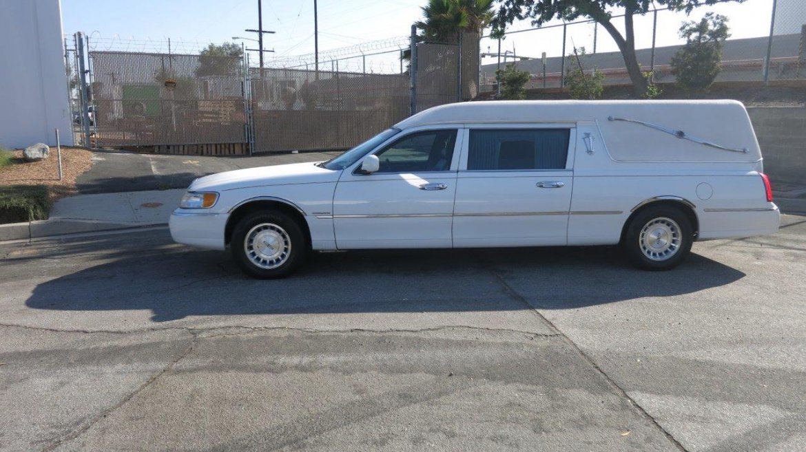 Funeral for Sale in Carson, CA - Photo 11