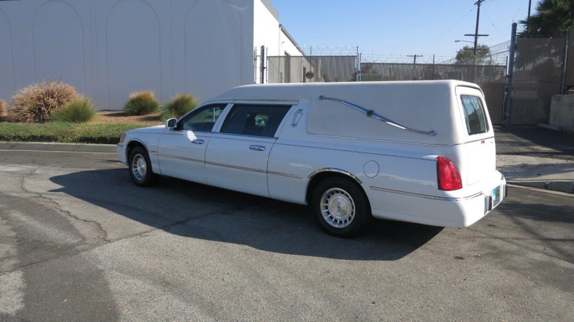 Funeral for Sale in Carson, CA - Photo 10