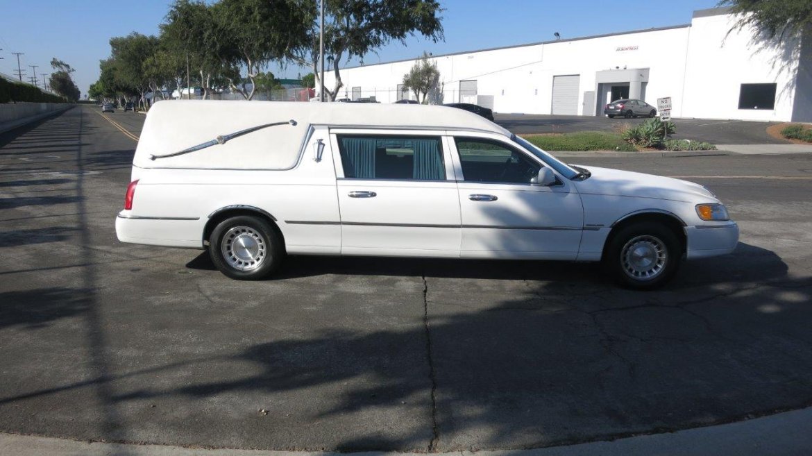 Funeral for Sale in Carson, CA - Photo 13