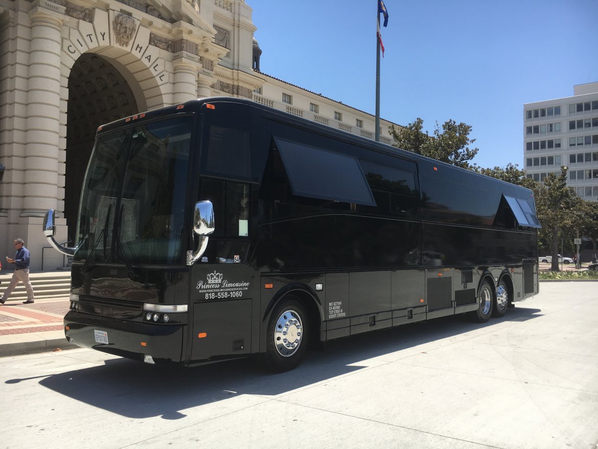 Limo Bus for Sale in Sylmar, CA - Photo 8