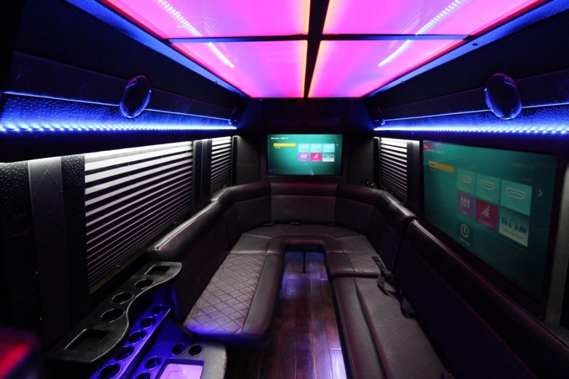 Limo Bus for Sale in Tampa, FL - Photo 9