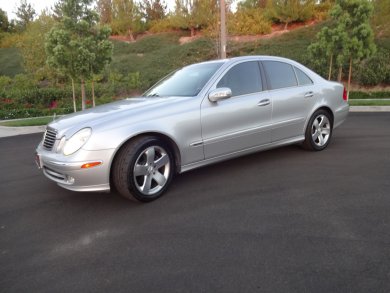 2003 Mercedes-Benz E-320 Sedan for Sale in Irvine, California, US - Photo 3