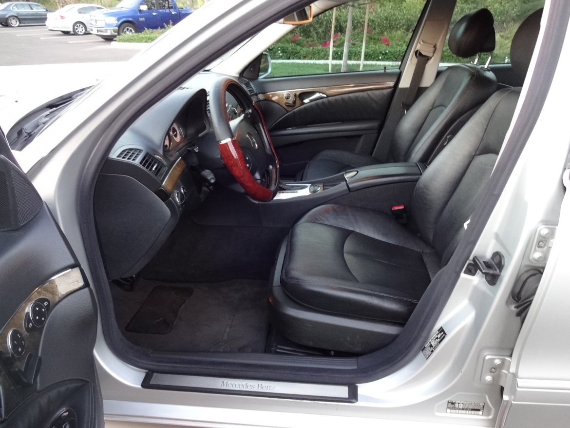 Photo of Sedan for sale: 2003 Mercedes-Benz E-320