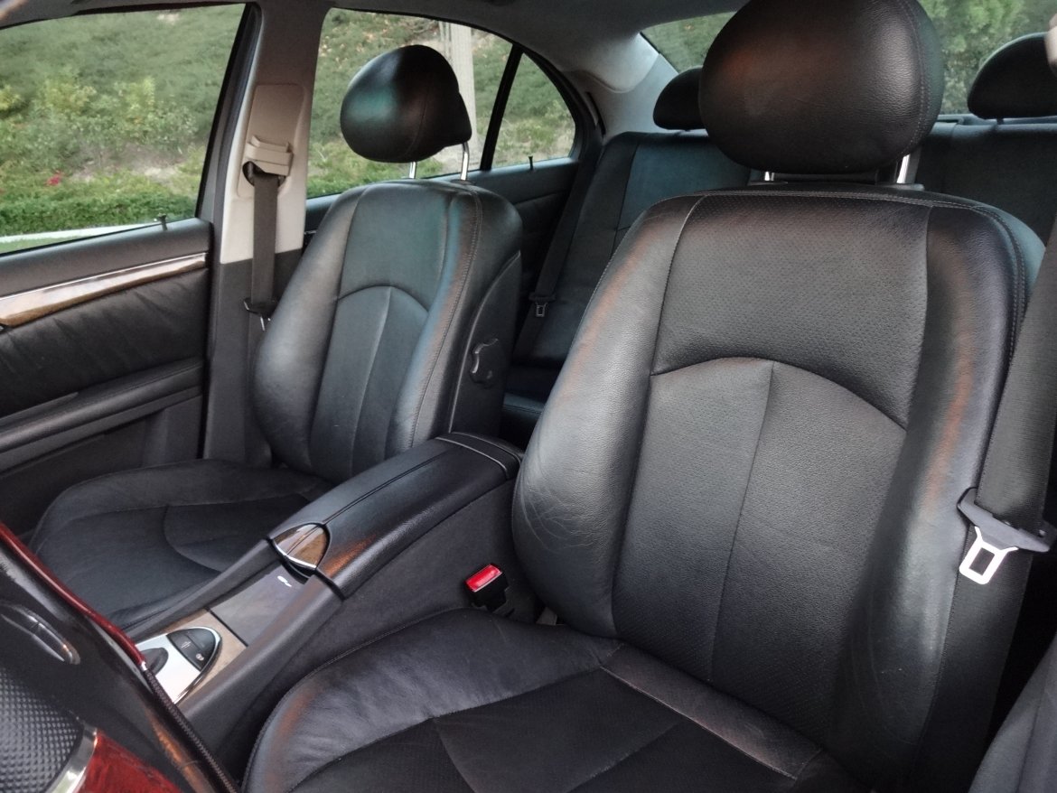 Photo of Sedan for sale: 2003 Mercedes-Benz E-320