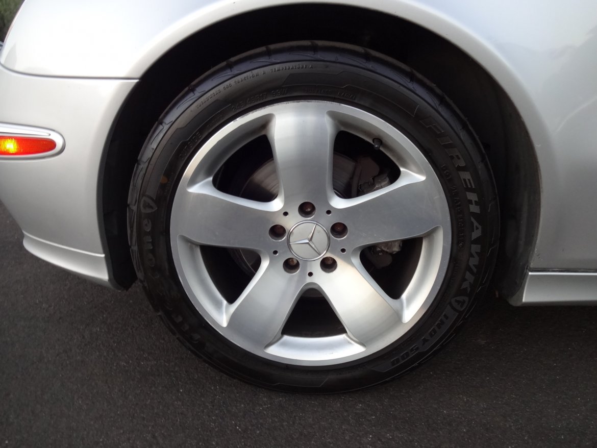 Photo of Sedan for sale: 2003 Mercedes-Benz E-320