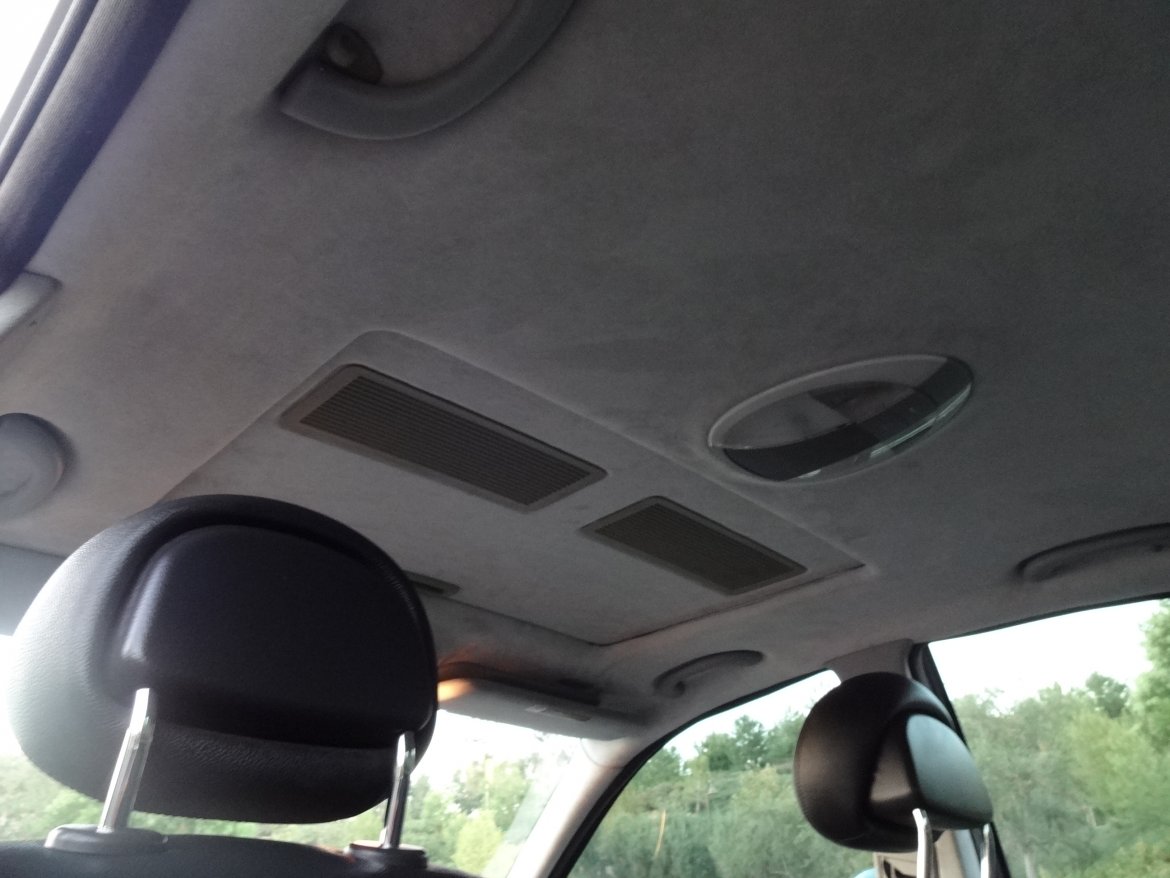 Photo of Sedan for sale: 2003 Mercedes-Benz E-320