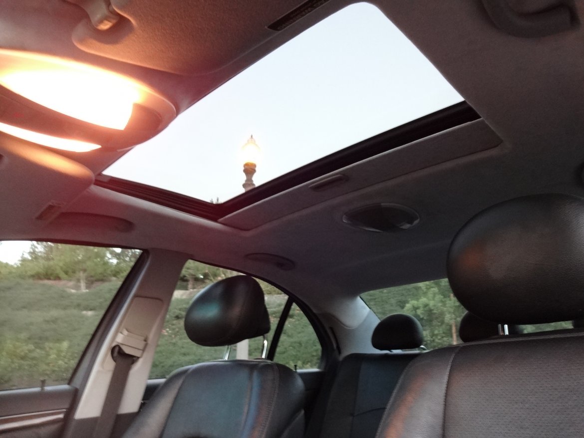 Photo of Sedan for sale: 2003 Mercedes-Benz E-320