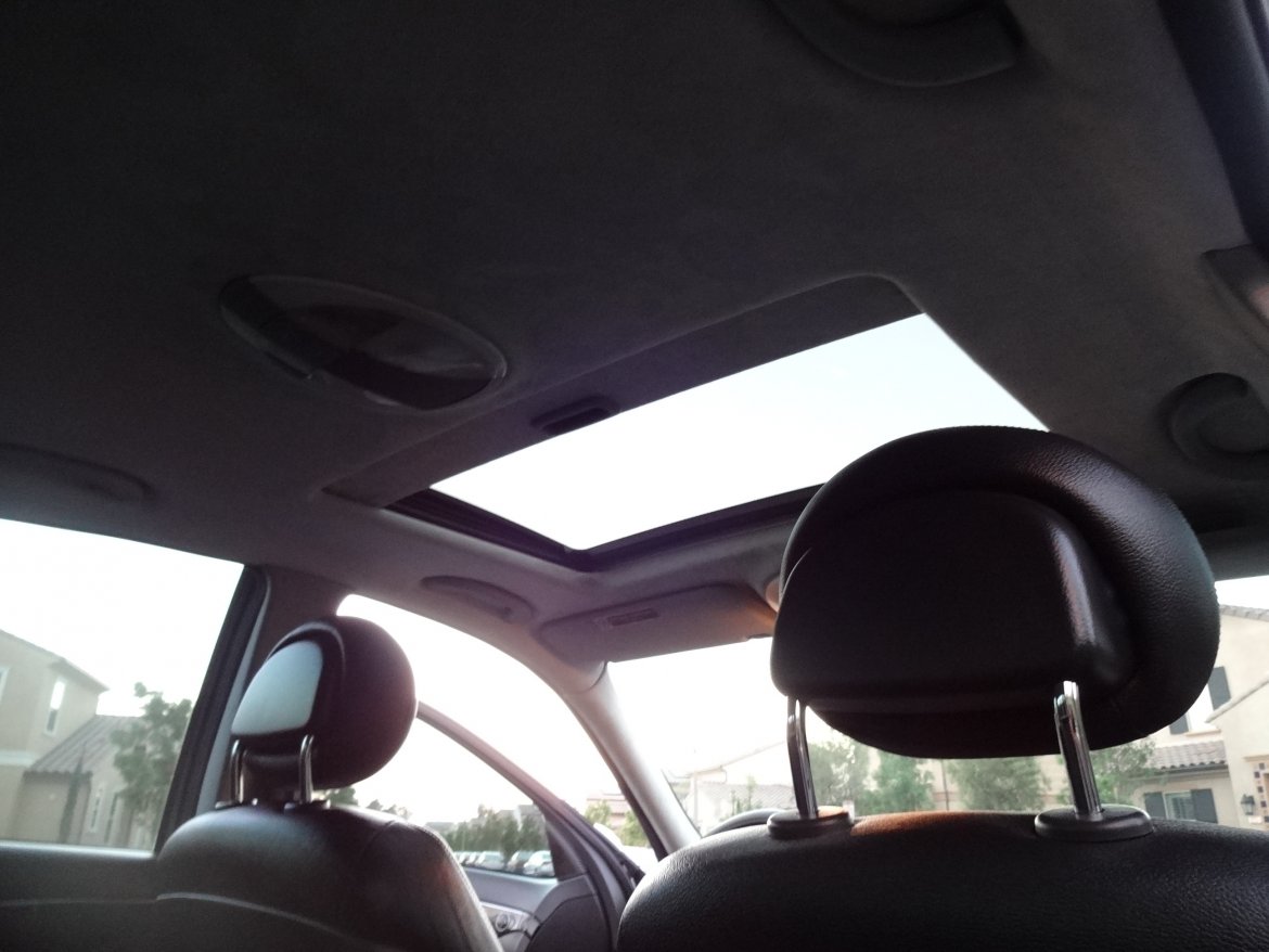 Photo of Sedan for sale: 2003 Mercedes-Benz E-320