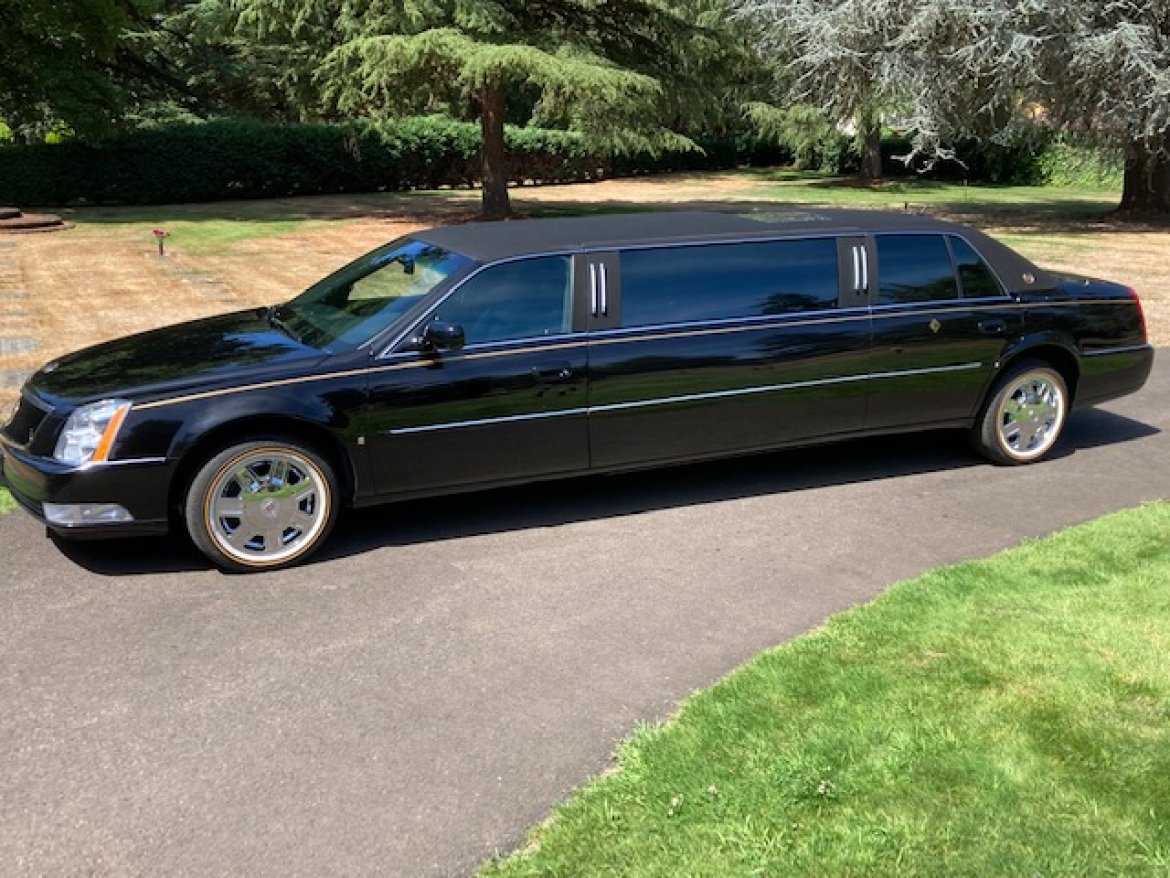 Limousine for Sale in VANCOUVER, WA - Photo 2