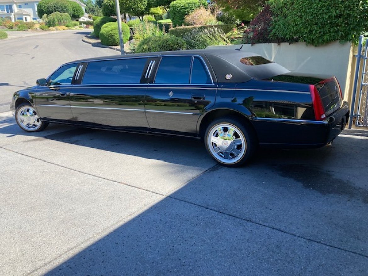 Limousine for Sale in VANCOUVER, WA - Photo 3