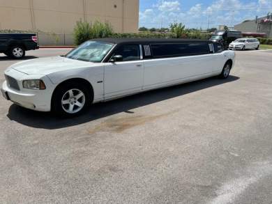 2008 Dodge Charger Limousine for Sale in Austin, TX - Photo 2