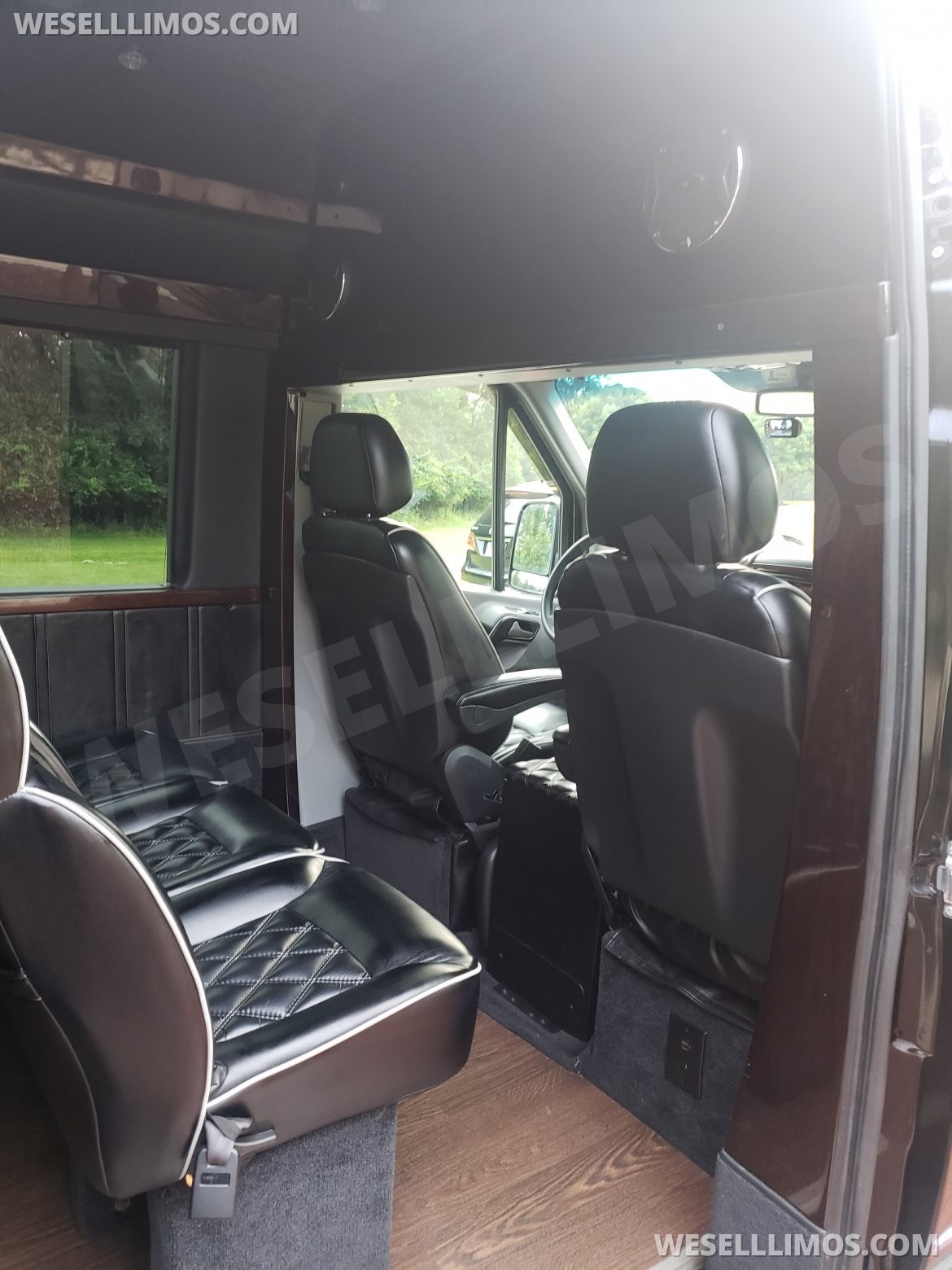 Executive Shuttle for Sale in Joliet, IL - Photo 12