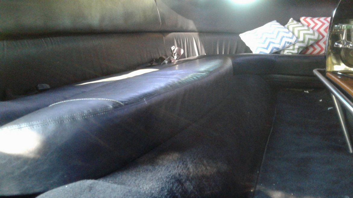 Limousine for Sale in Garden City, NY - Photo 5