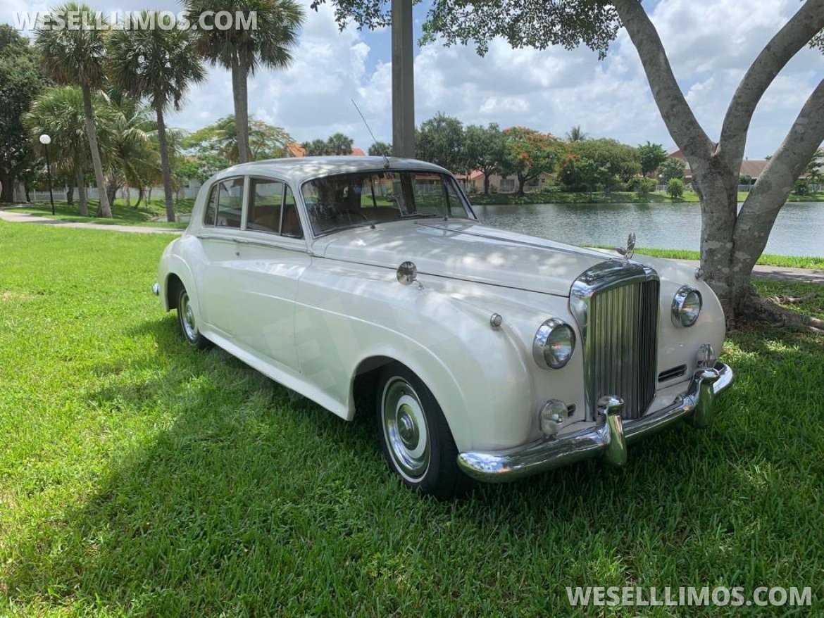 Photo of Antique for sale: 1959 Bentley S2 by Bentley