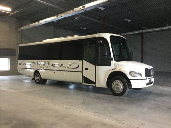2008 Freightliner M1235 Motorcoach for Sale in Harrisburg, PA - Main Photo