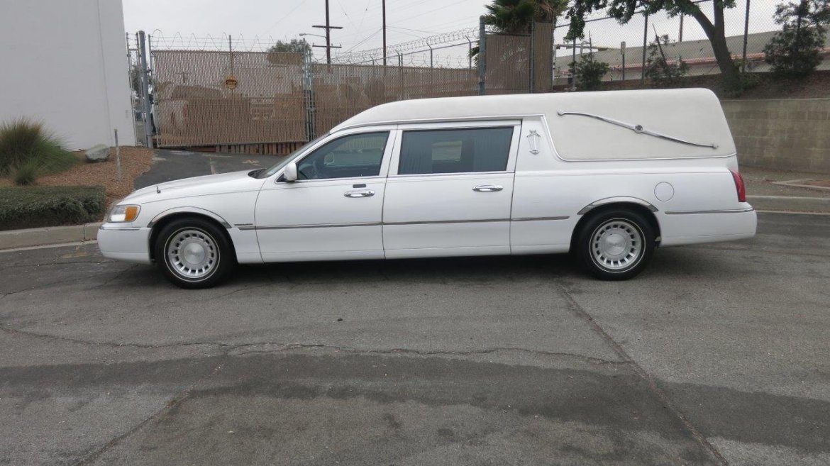 Funeral for Sale in Carson, CA - Photo 4