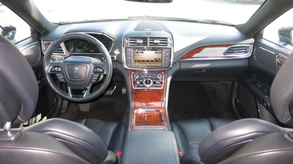 2017 Lincoln Continental Sedan Sedan for Sale in Carson, CA - Main Photo
