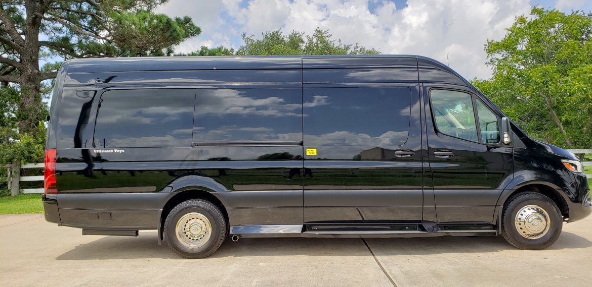 Sprinter for Sale in Houston, TX - Photo 4