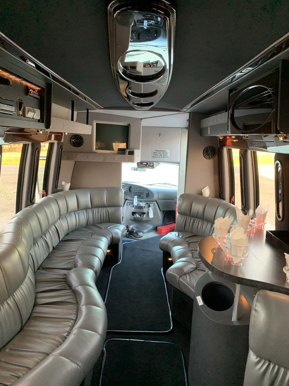 Limo Bus for Sale in Harrison Twp, MI - Photo 15