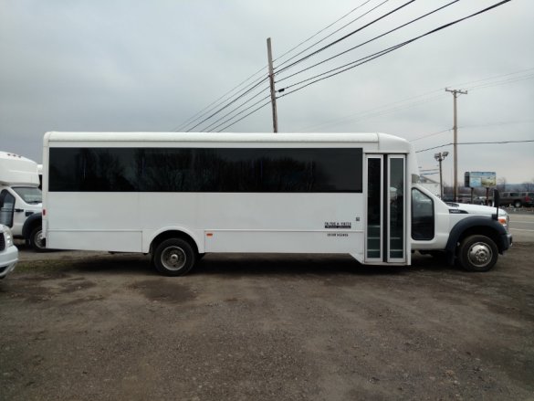 2012 Ford  F550 Limo Bus for Sale in North East, PA - Photo 2