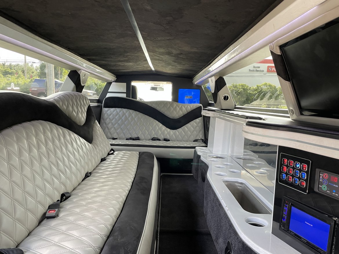 Limousine for Sale in Pasadena, MD - Photo 5