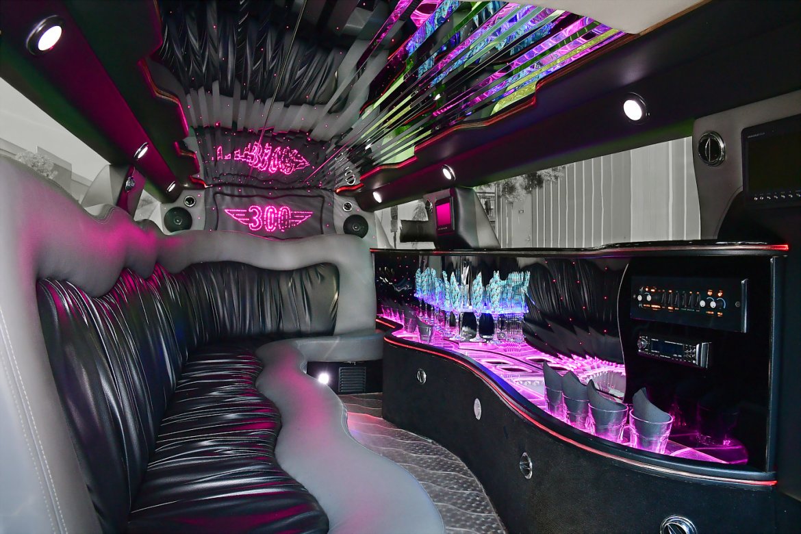 Photo of Limousine for sale: 2007 Chrysler 300 130&quot; by California Coach