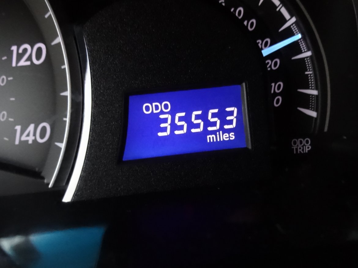 Photo of Sedan for sale: 2013 Toyota Camry LE