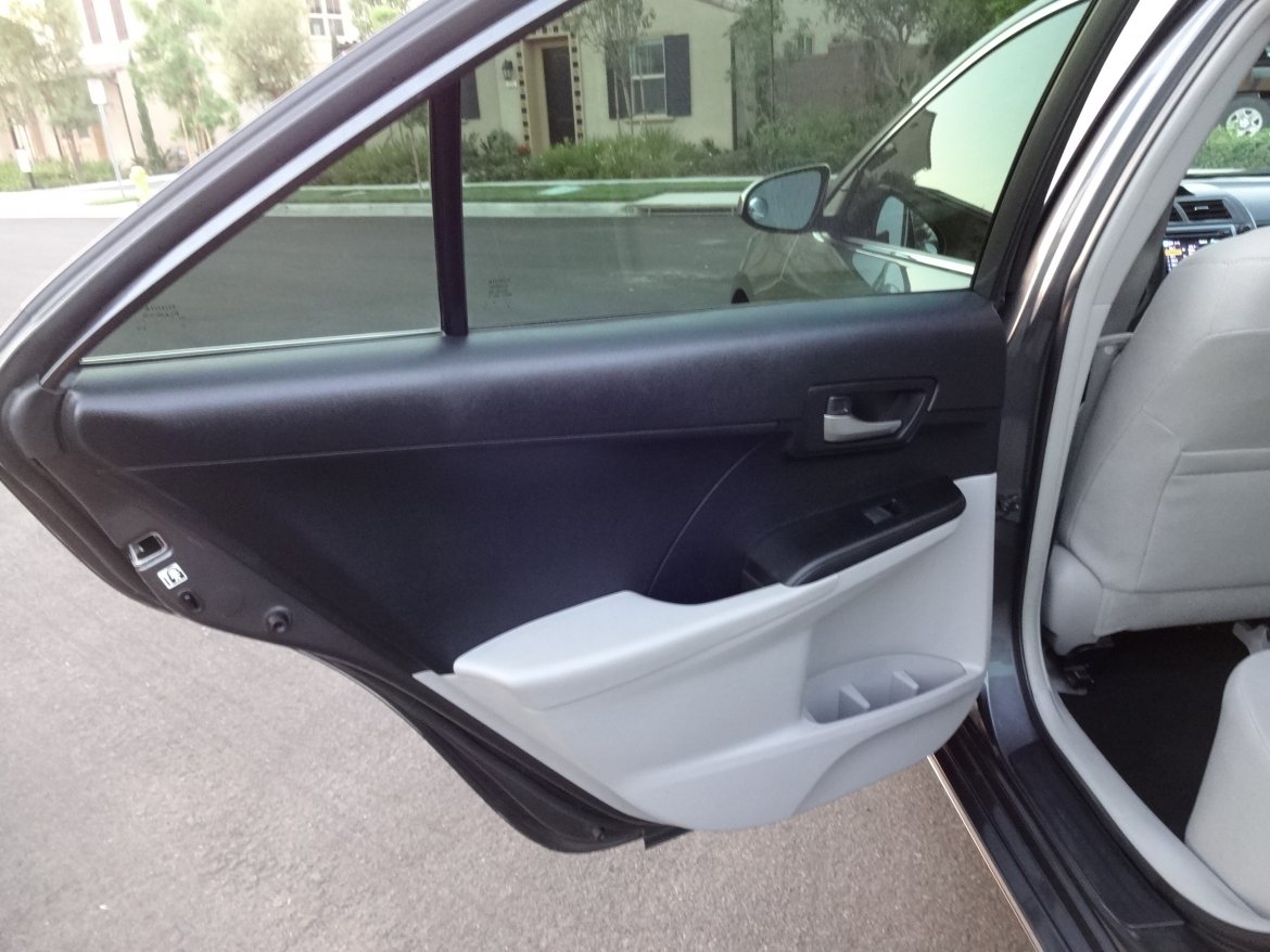 Photo of Sedan for sale: 2013 Toyota Camry LE