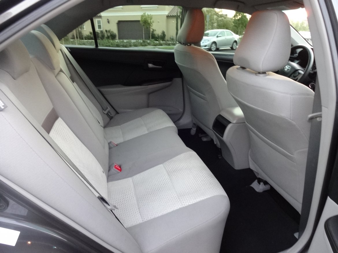 Photo of Sedan for sale: 2013 Toyota Camry LE