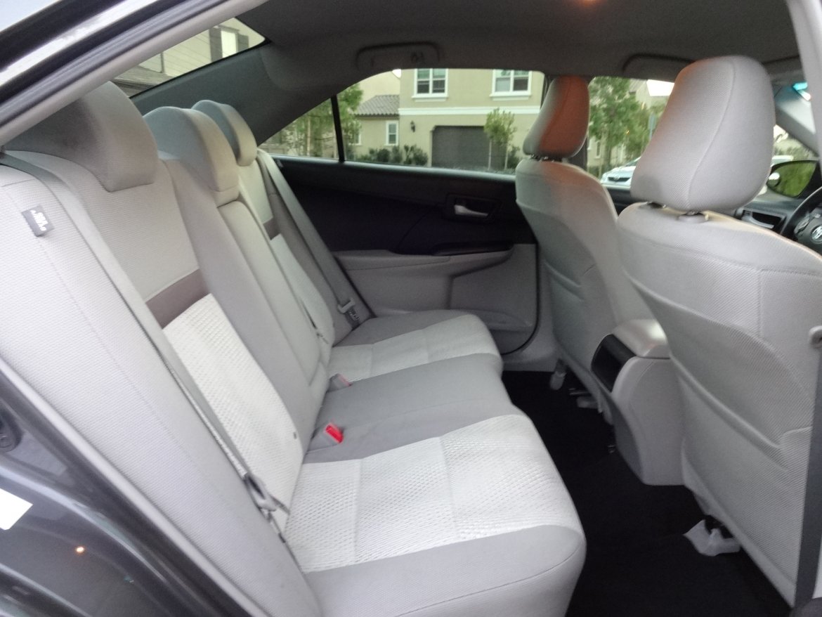 Photo of Sedan for sale: 2013 Toyota Camry LE