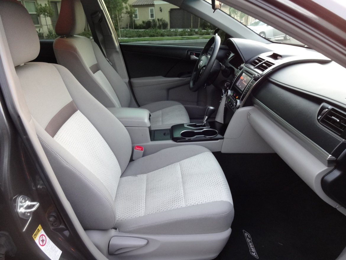Photo of Sedan for sale: 2013 Toyota Camry LE