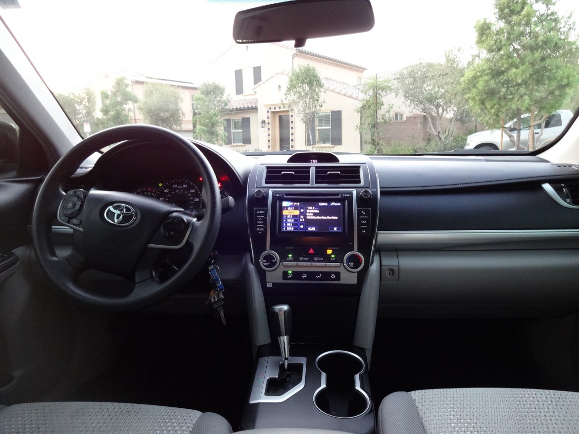 Photo of Sedan for sale: 2013 Toyota Camry LE