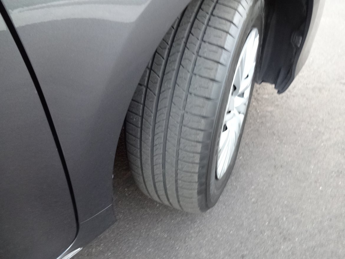 Photo of Sedan for sale: 2013 Toyota Camry LE