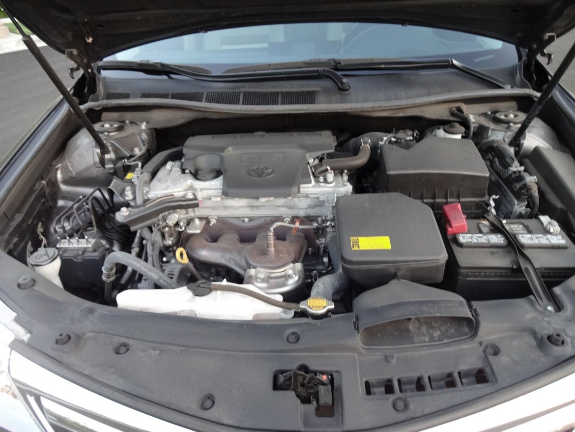 Photo of Sedan for sale: 2013 Toyota Camry LE