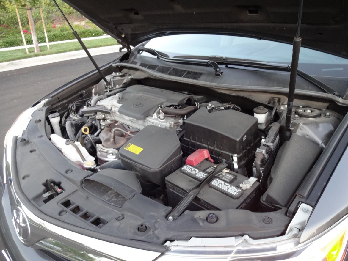 Photo of Sedan for sale: 2013 Toyota Camry LE