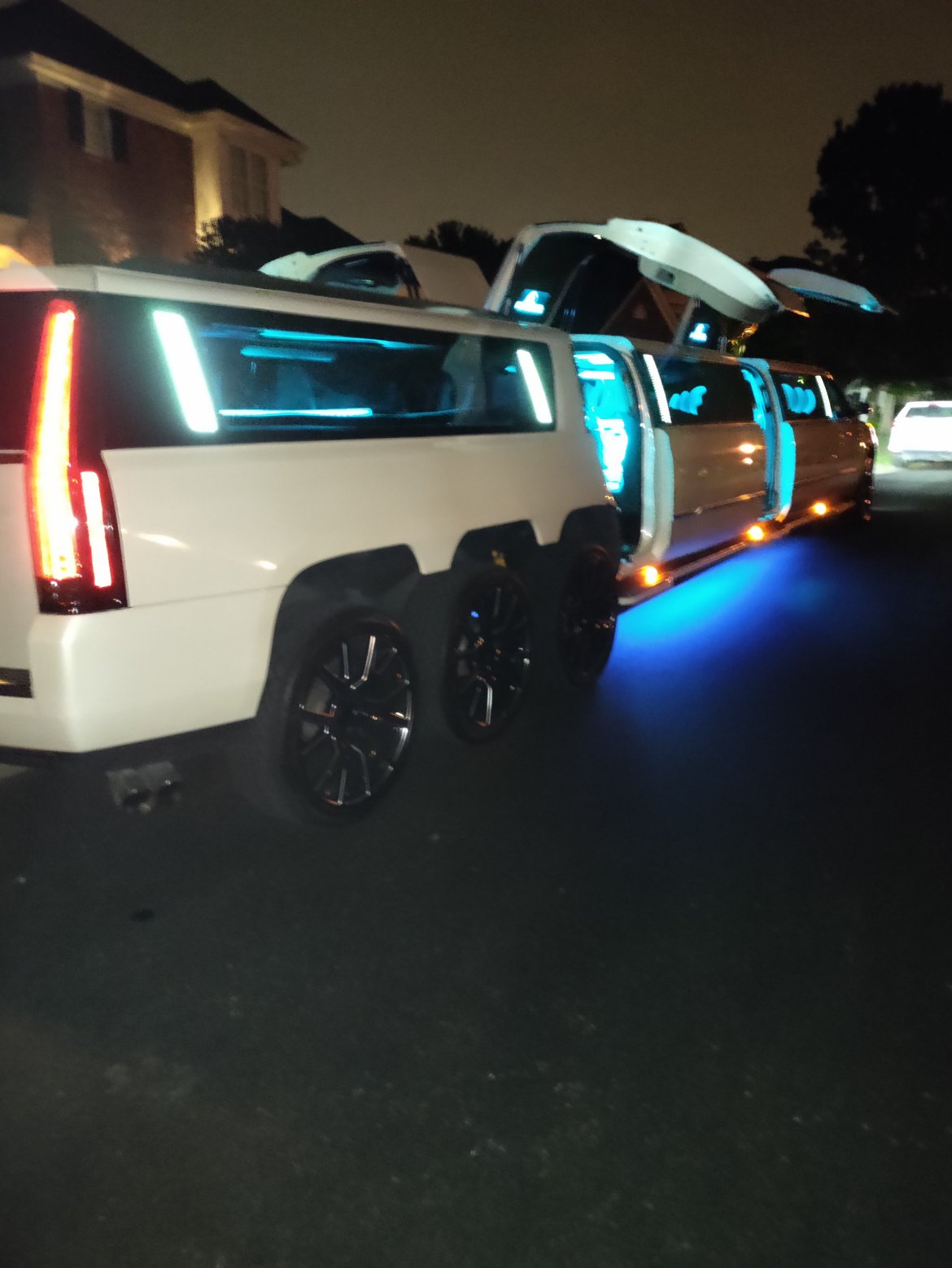 Limousine for sale: 2015 Cadillac escalade 40&quot; by limos by moonlight