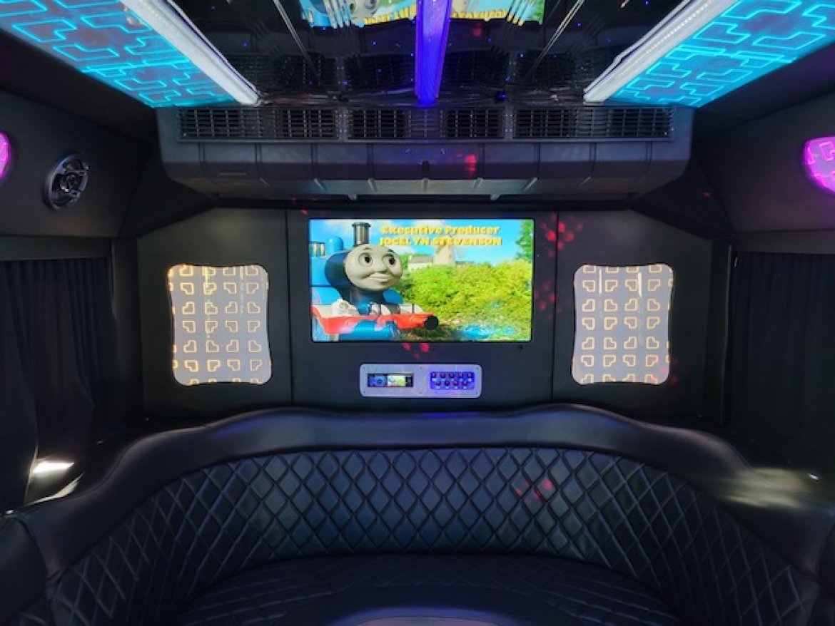 Limo Bus for Sale in fontana, CA - Photo 15