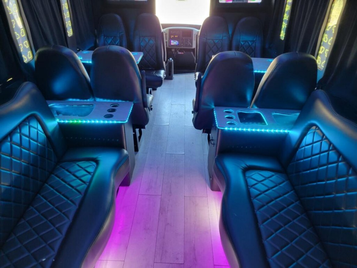Limo Bus for Sale in fontana, CA - Photo 17
