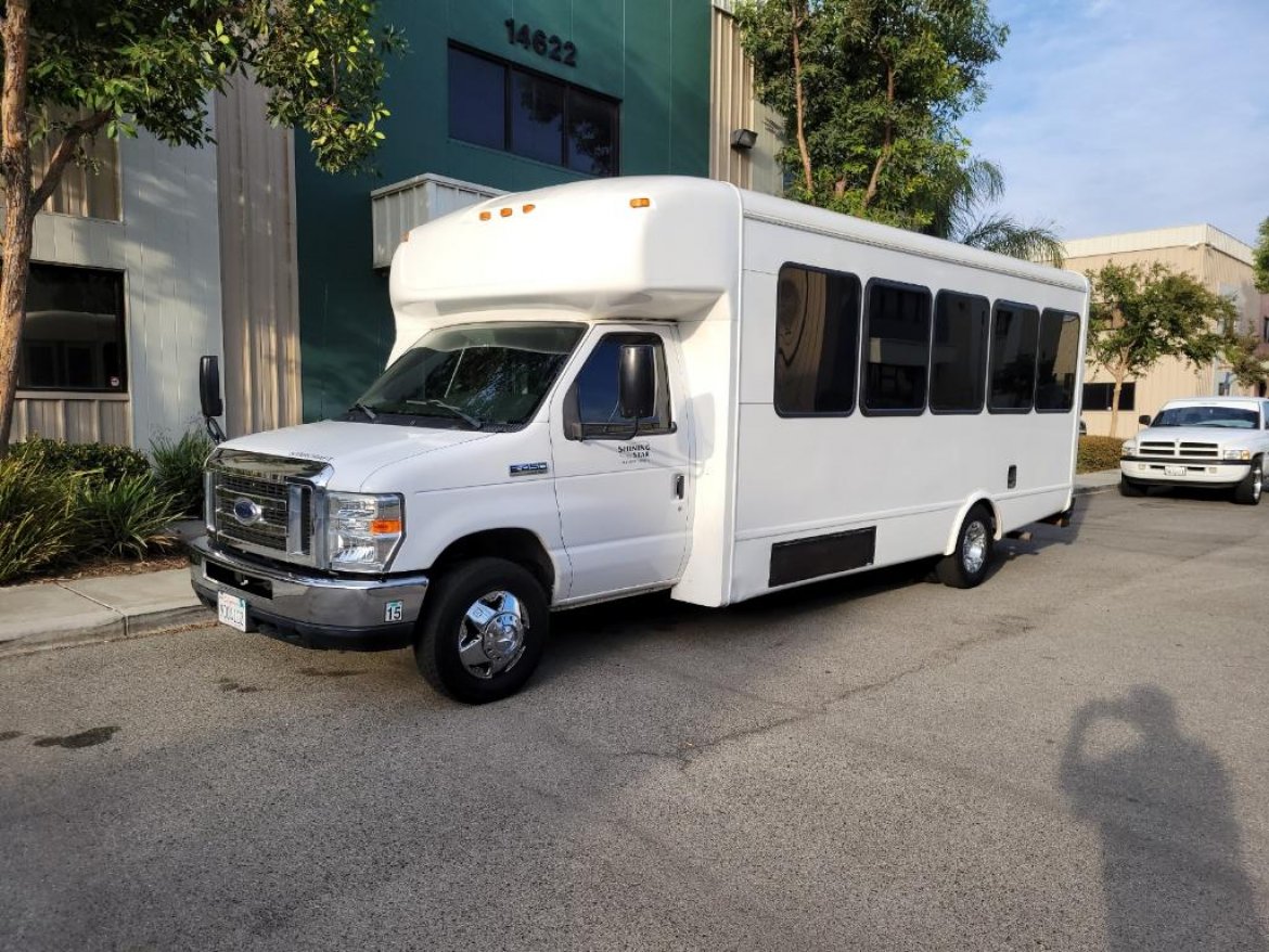 Limo Bus for Sale in fontana, CA - Photo 4