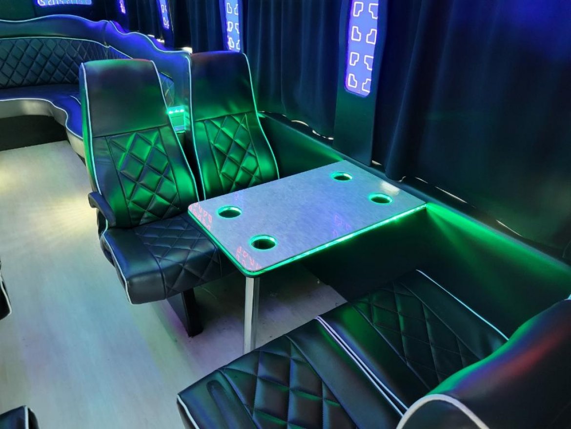 Limo Bus for Sale in fontana, CA - Photo 11